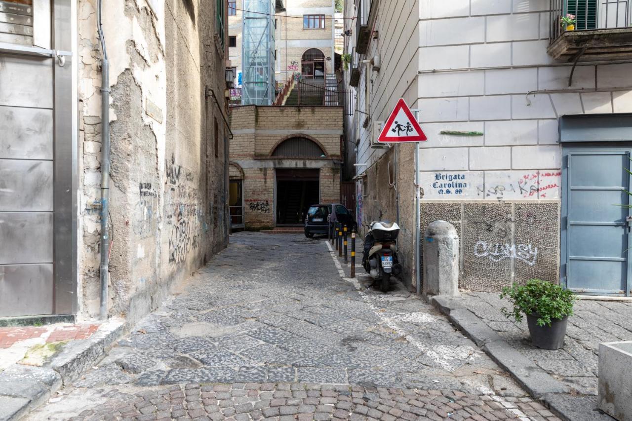 Apartment With Sea View With 2 Lifts Above Montesanto! Napoli Exterior foto