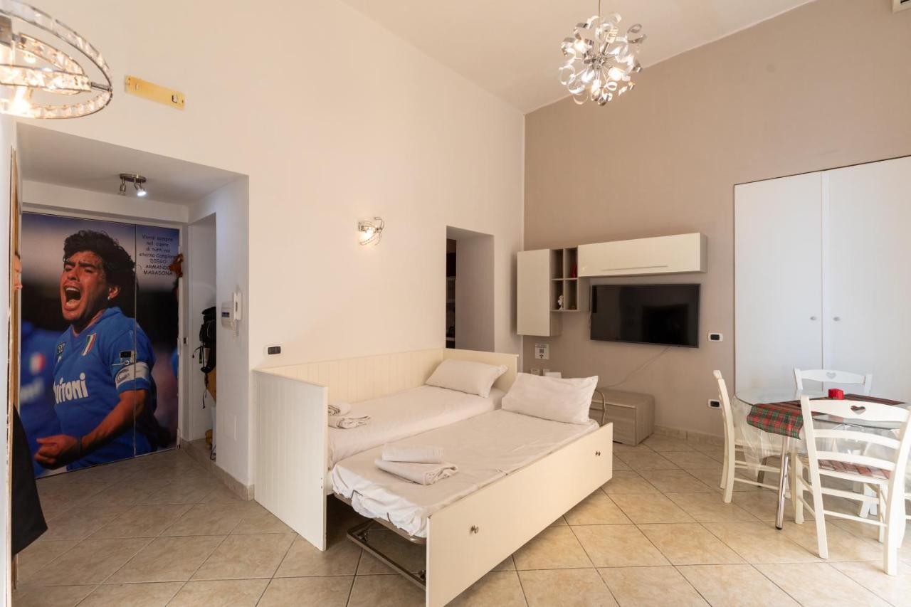 Apartment With Sea View With 2 Lifts Above Montesanto! Napoli Exterior foto