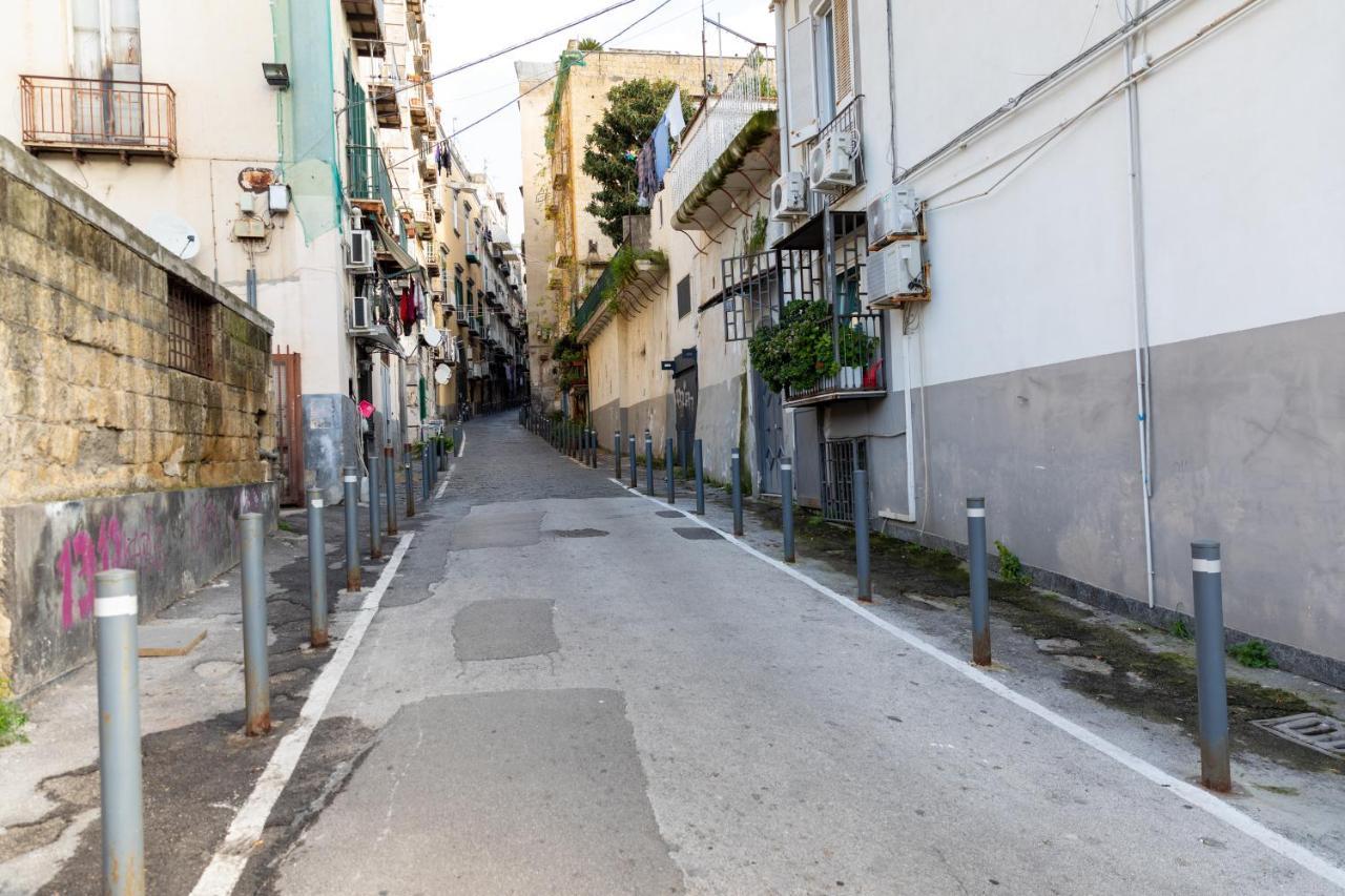 Apartment With Sea View With 2 Lifts Above Montesanto! Napoli Exterior foto