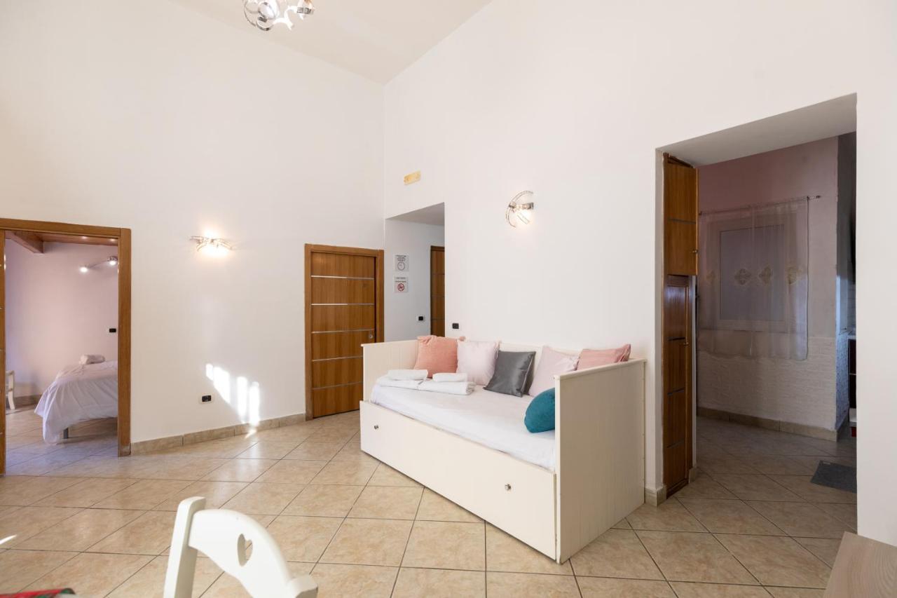 Apartment With Sea View With 2 Lifts Above Montesanto! Napoli Exterior foto