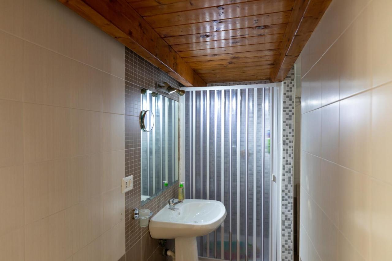 Apartment With Sea View With 2 Lifts Above Montesanto! Napoli Exterior foto