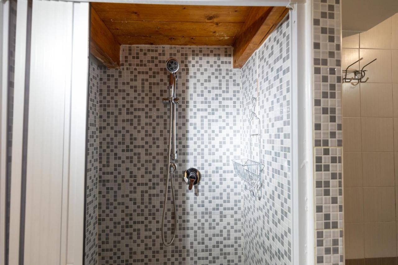 Apartment With Sea View With 2 Lifts Above Montesanto! Napoli Exterior foto